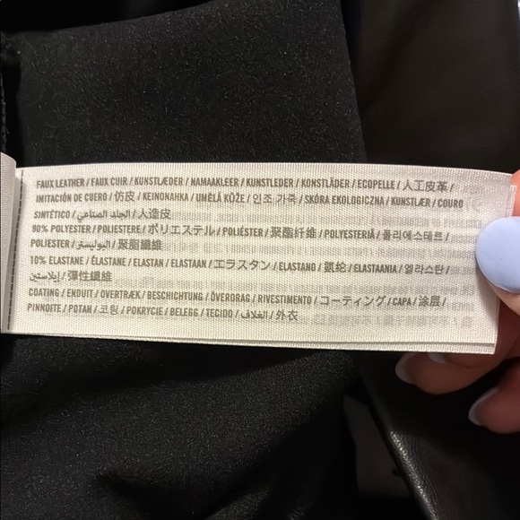 NWT | Abercrombie & Fitch faux leather leggings small - Picture 6 of 6